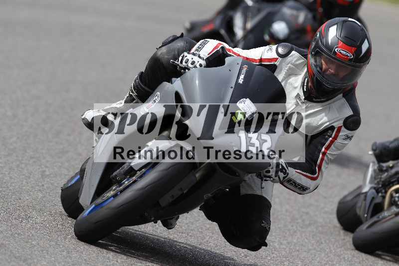 /Archiv-2023/06 10.04.2023 Moto Club Anneau du Rhin/Blanc-Novice/132